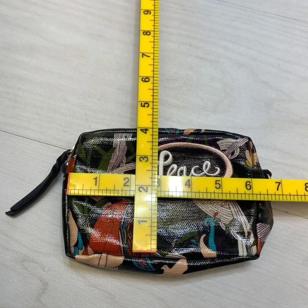 SAKROOTS Travel Cosmetic Bag‎ Make-up zipper Black River Peace Coated Canvas